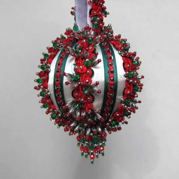 Sequin christmas ornament kits